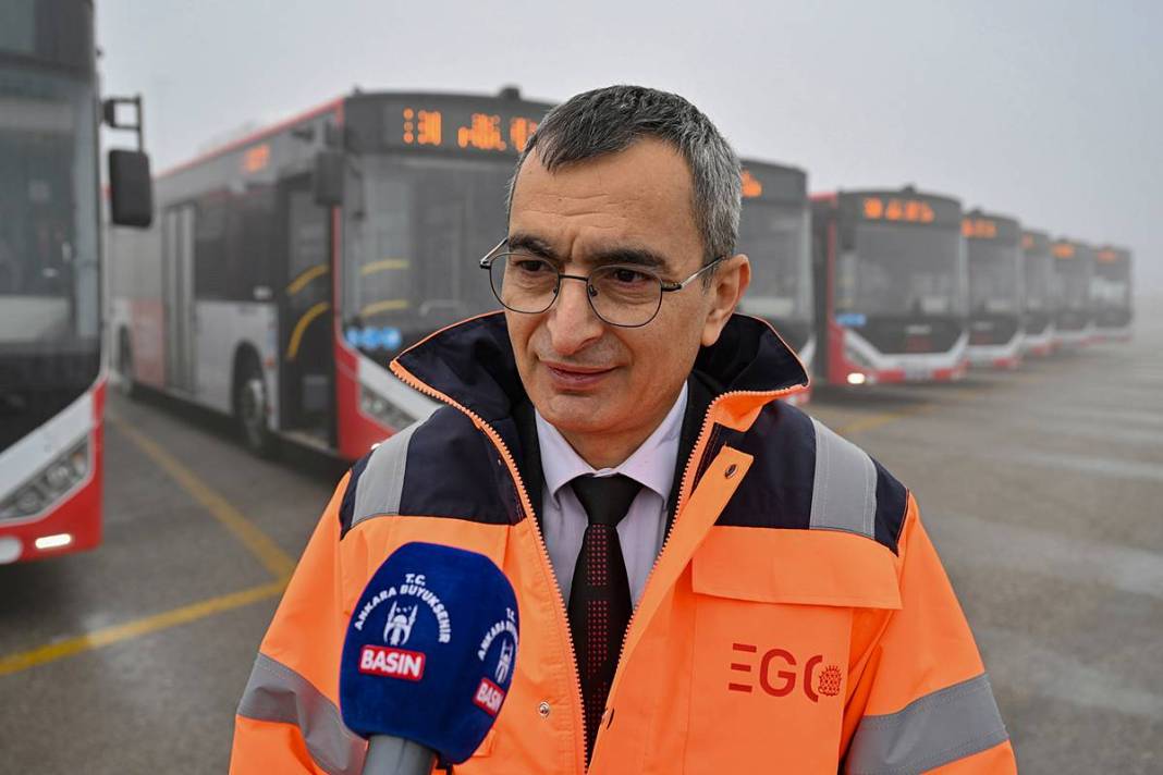 Durakta bekleme süreleri azalıyor: Yeni EGO otobüsleri göreve başladı 17